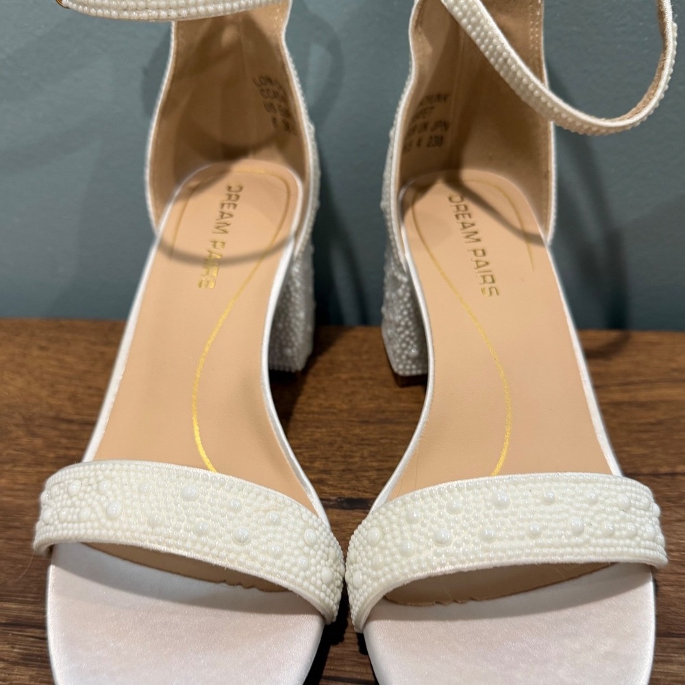 Dream Pairs Low-Chunk White Pearl Block Heel Sandals Bridal Wedding Size 6
